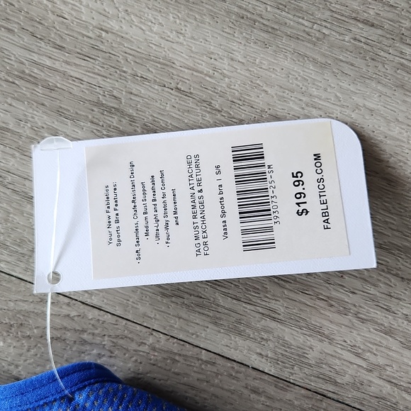 NWT Fabletics Vaasa Sports Bra Size S. Cobalt Blue. 💙 - Picture 2 of 5